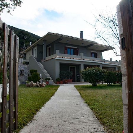 Virginia Place Atheras Luaran gambar