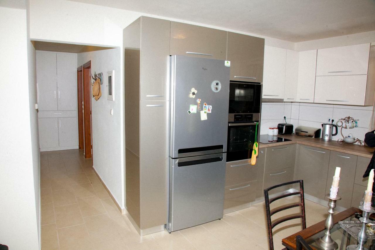 Virginia Place Atheras Luaran gambar