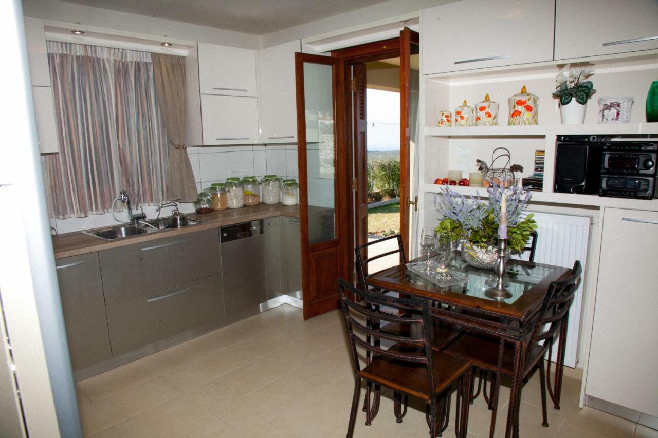 Virginia Place Atheras Luaran gambar