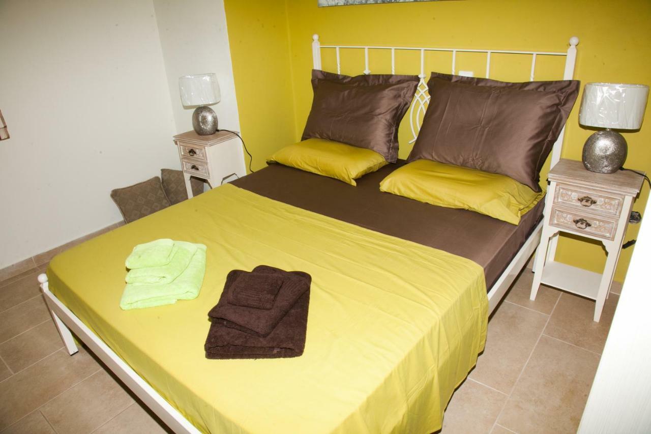 Virginia Place Atheras Luaran gambar